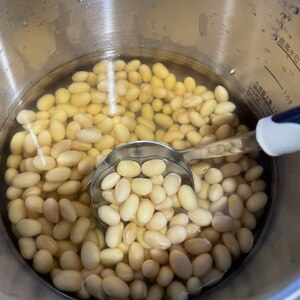 圧力鍋で水煮大豆